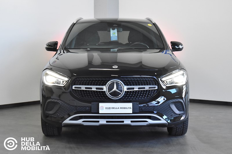 MERCEDES-BENZ GLA 200 d Automatic 4Matic Sport